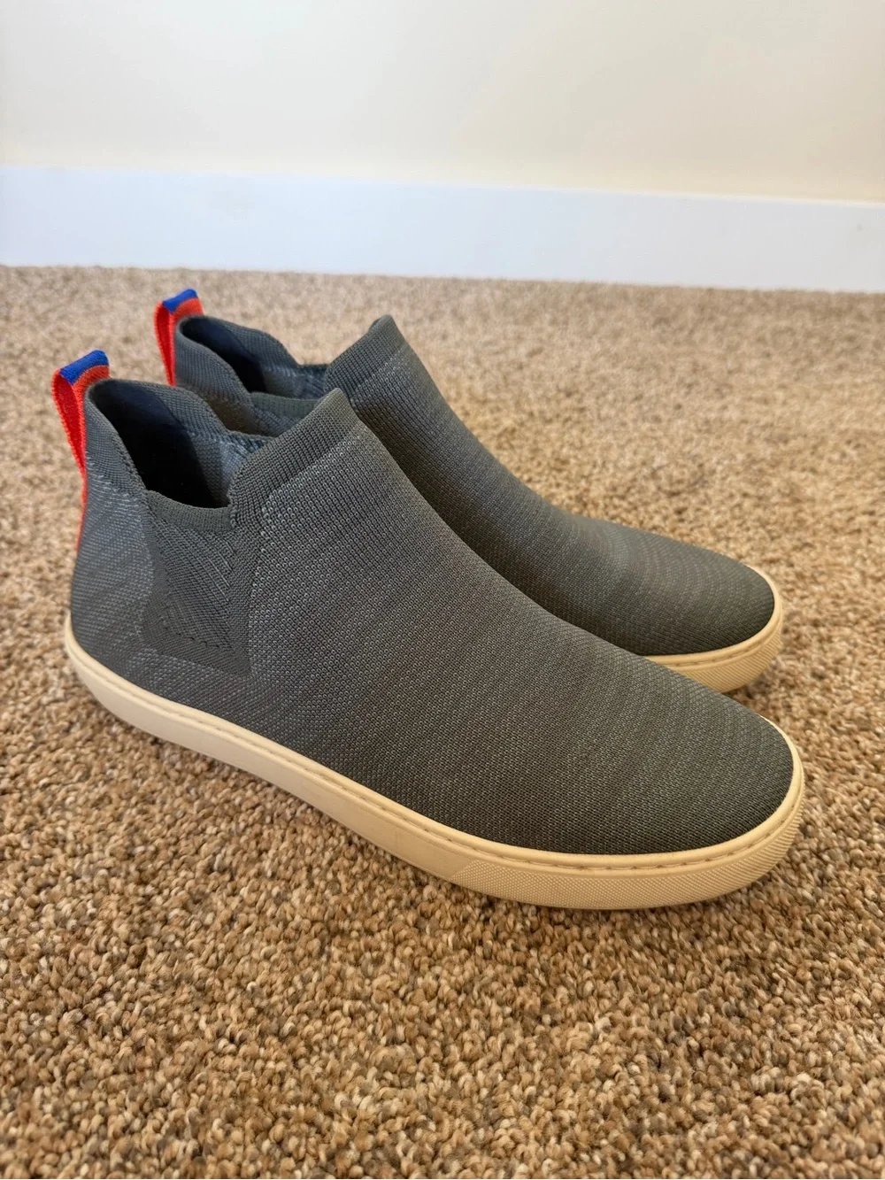 ROTHYS Womens Chelsea Shoe Size 7.5 Knit Pull On Sneaker Boot Gray Fog Melange